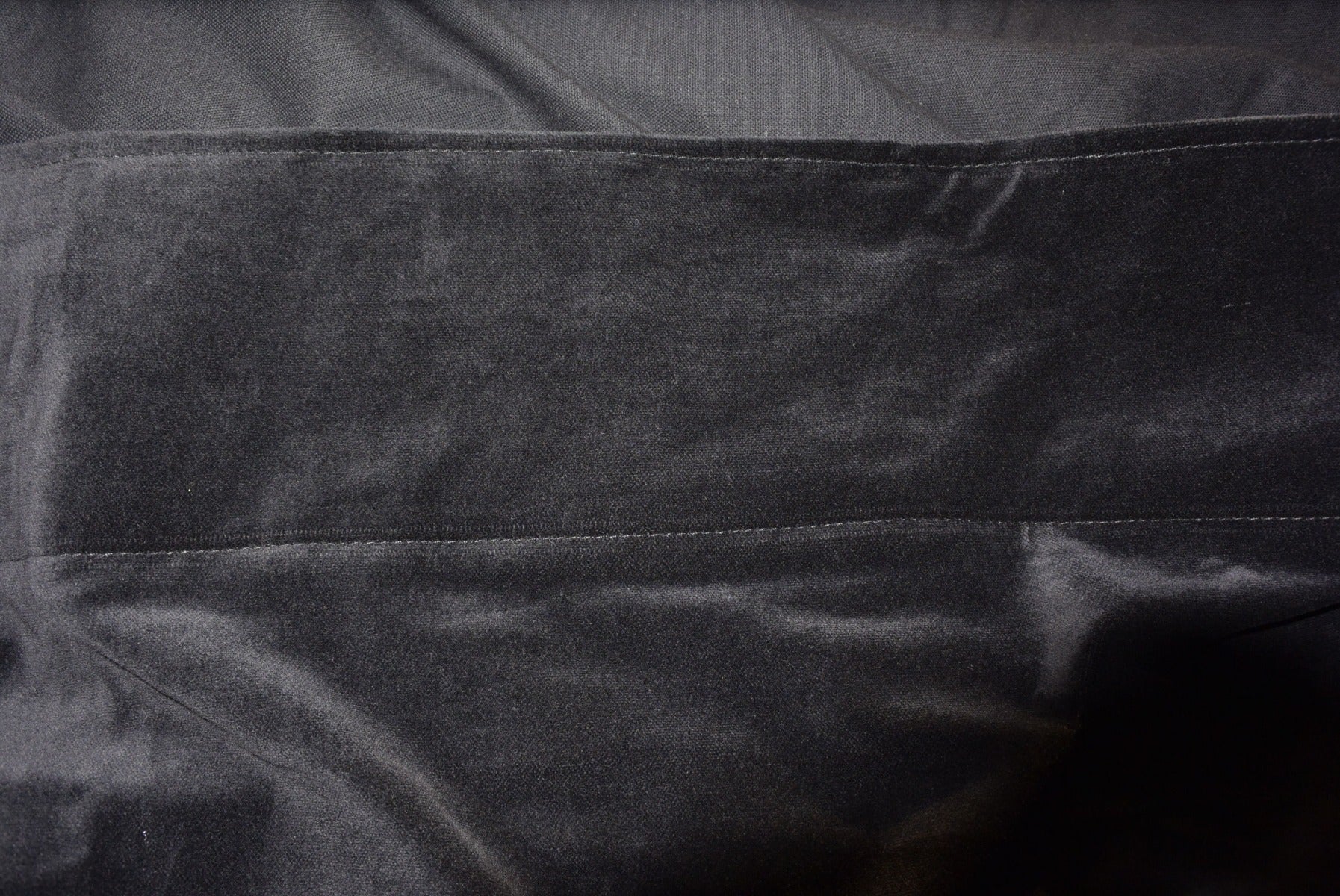 3m x 3m black cotton velvet drape 365gsm Fire Retardant - Image 6