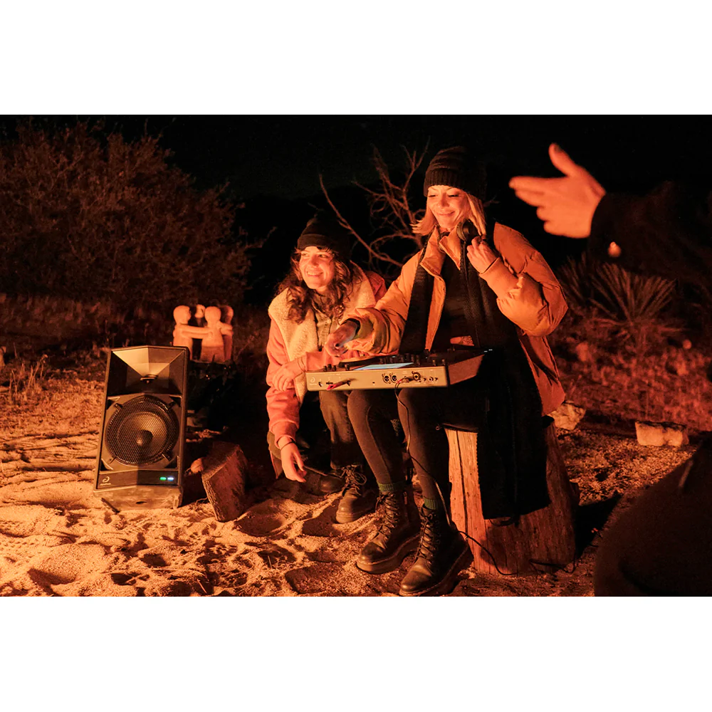 AlphaTheta OMNIS-DUO Portable all-in-one DJ system - Image 3