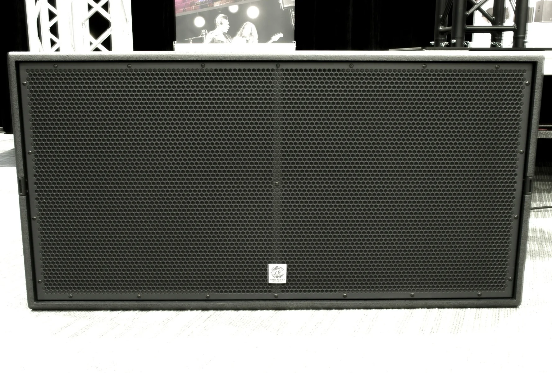 BOB AUDIO BNS2218 CONCERT SERIES DUAL 18" 2000W RMS BAND PASS SUBWOOFER - Image 4