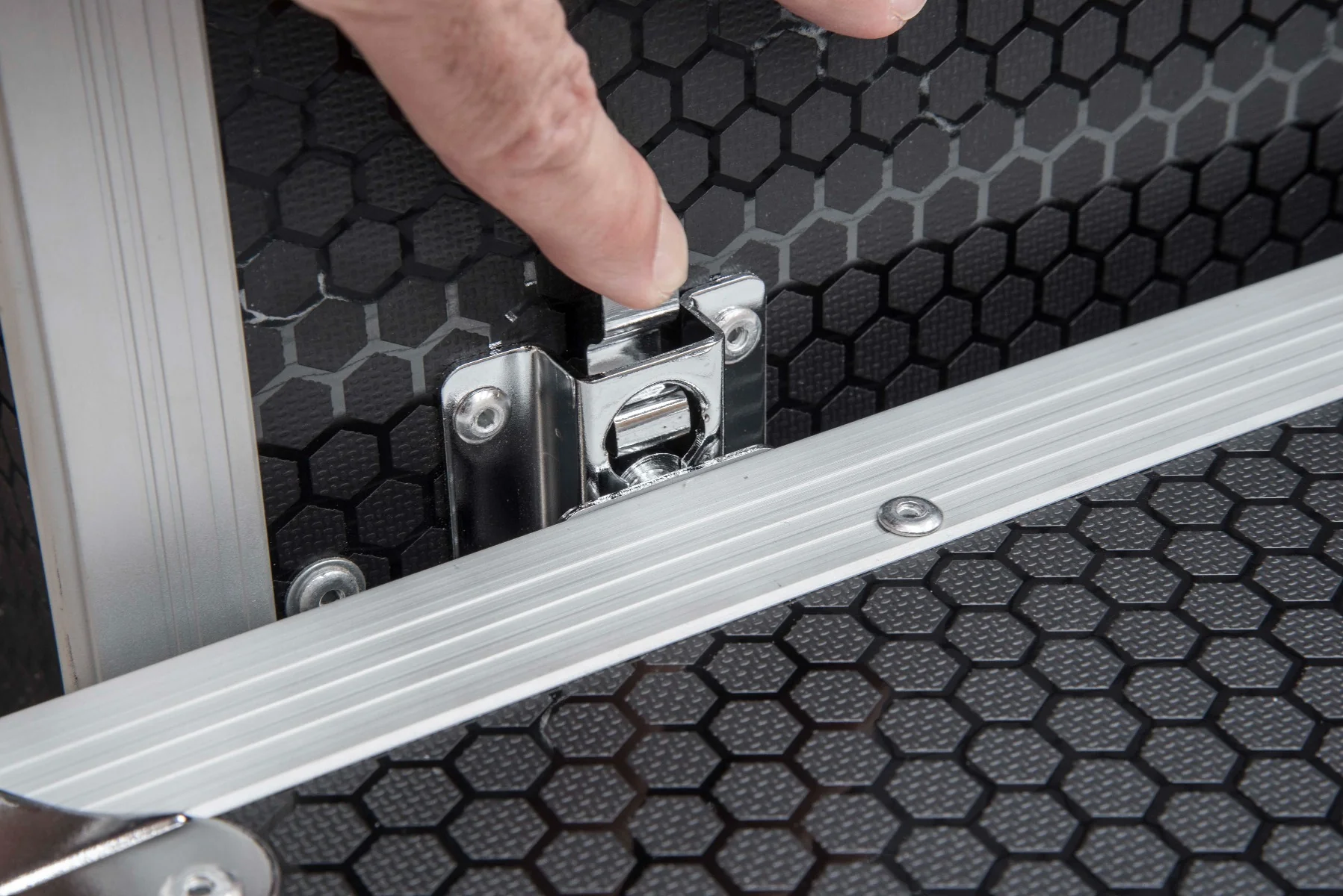 CaseToGo 4 draw Utility Road case with a DJ-Utility Table - Image 9