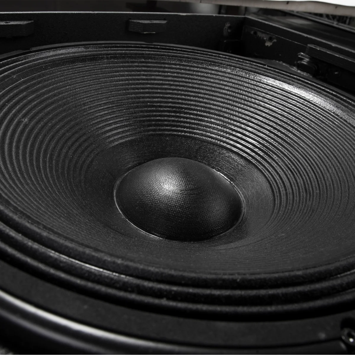 RCF HDL 18-AS ACTIVE FLYABLE HIGH POWER SUBWOOFER - Image 8