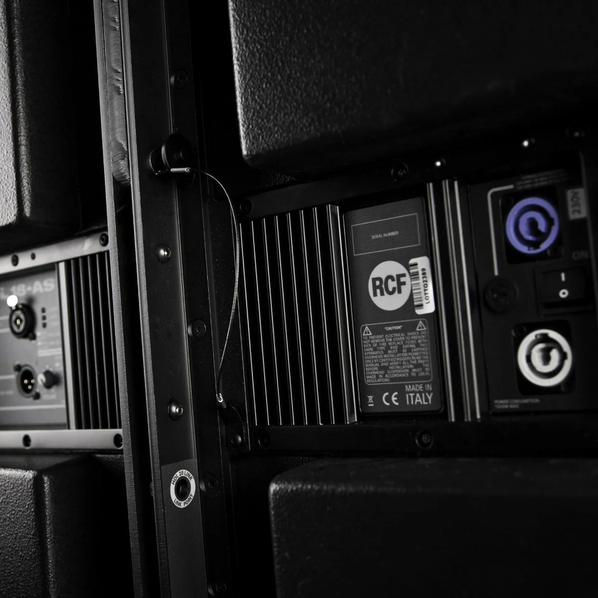 RCF HDL 18-AS ACTIVE FLYABLE HIGH POWER SUBWOOFER - Image 9