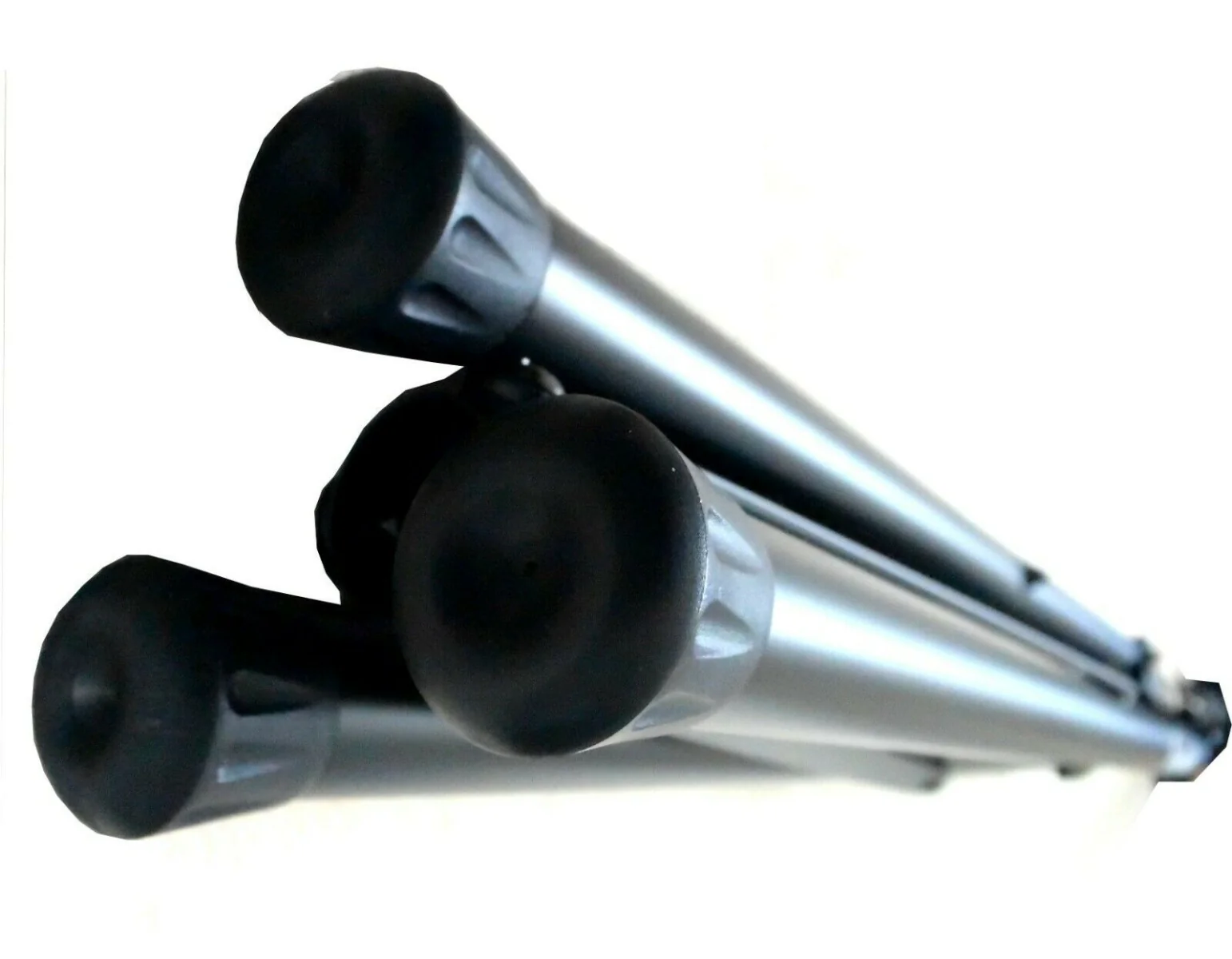 Soundking aluminium tripod stand with external metal speaker top hat DB012B with DC008 - Image 6