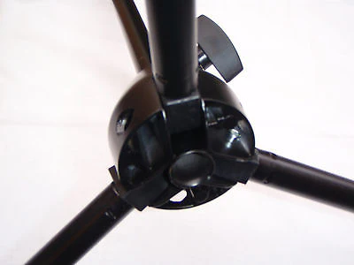 Soundking high quality tripod microphone stand with Universal iPad tablet holder - Image 7
