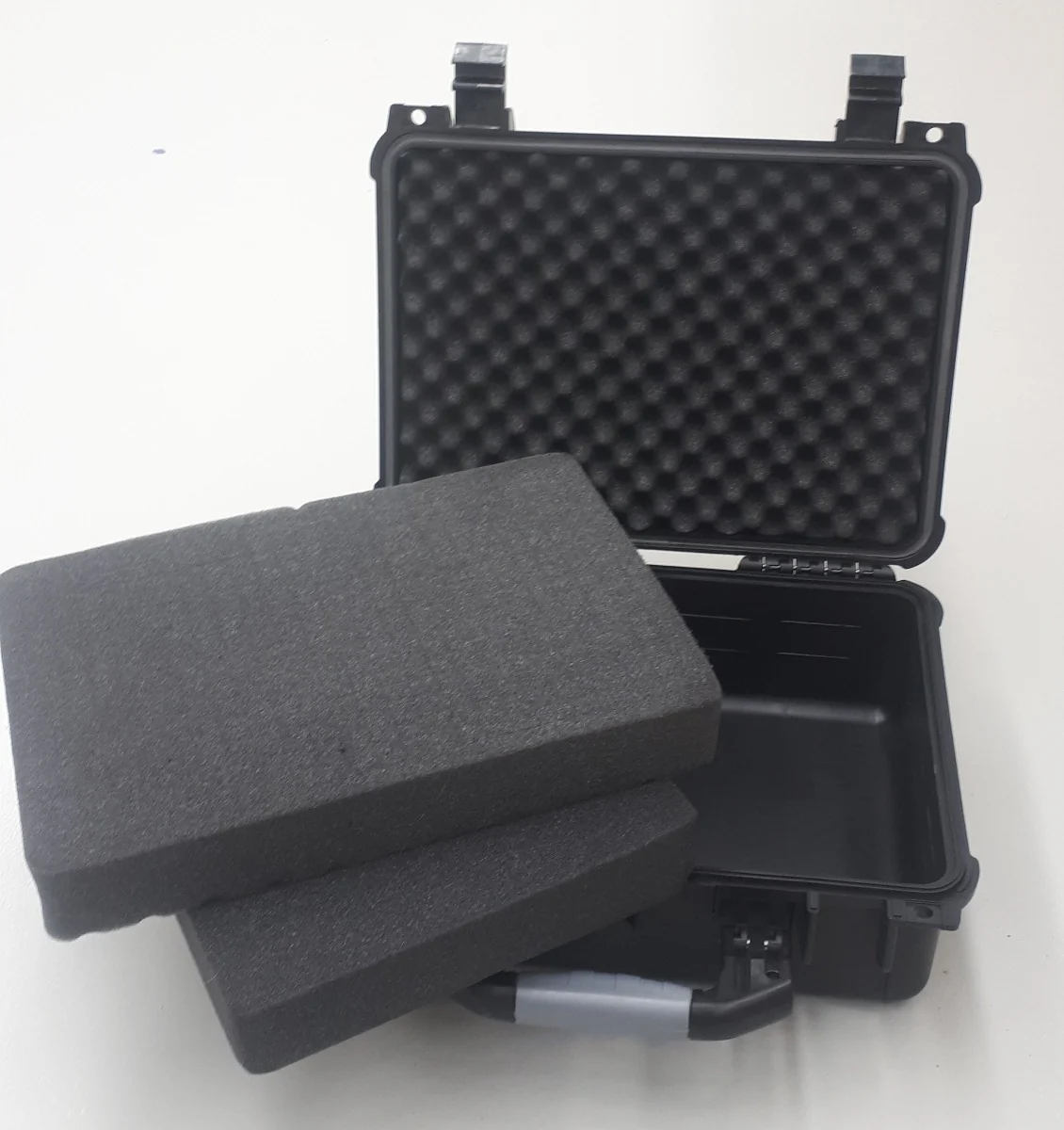 Utility ABS waterproof protective storage hard case with purge valve 37x26x15cm - Image 7