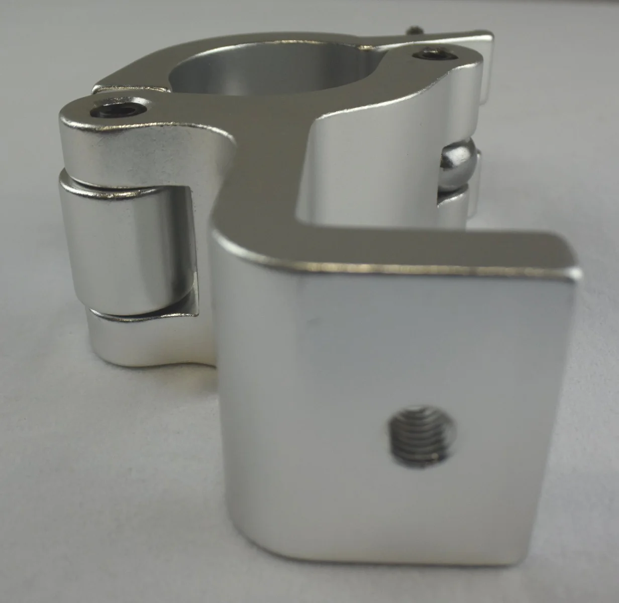 Aluminium wall / ceiling mount  bracket fits 48-51mm pipe 36deg SWL300kg - Image 7