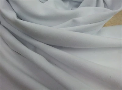 White 3m drop x 5m width velveteen drape - 200GSM - Image 5